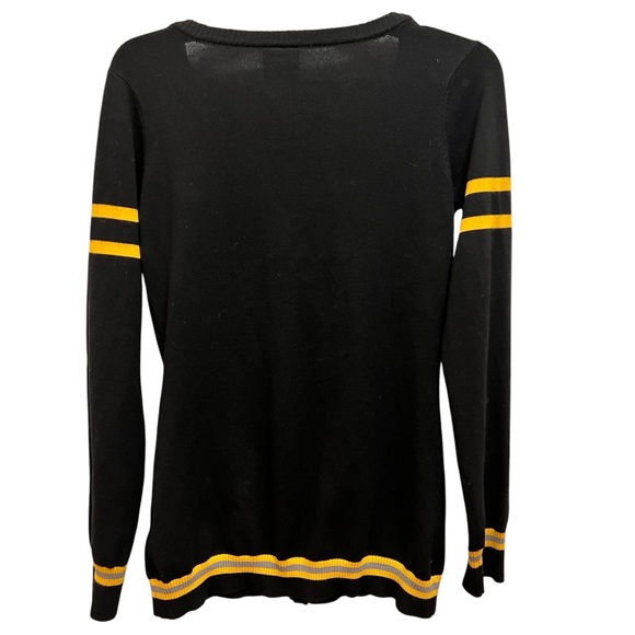 Harry Potter Gryffindor House Cardigan 6 Button Down Sweater NWOT - Picture 4 of 4